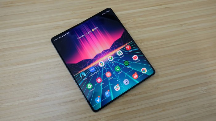Galaxy Z Fold and Flip 7 might be the first to use blue PHOLED - SamMobile Galaxy Z Fold and Flip 7 might be the first to use blue PHOLED - SamMobile