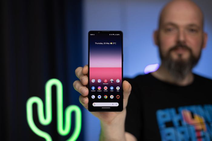 Can ditching the 4k tall screen for a more mainstream display help the ... Can ditching the 4k tall screen for a more mainstream display help the ...